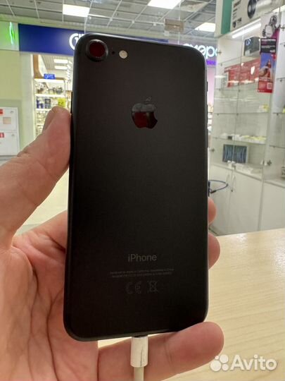 iPhone 7, 32 ГБ