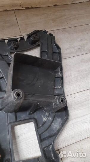 Кронштейн заднего бампера правый Bmw X 3 F 25 С