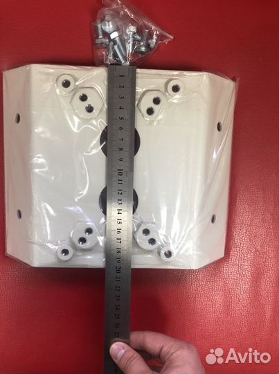 Кронштейн для поворотных камер угловой