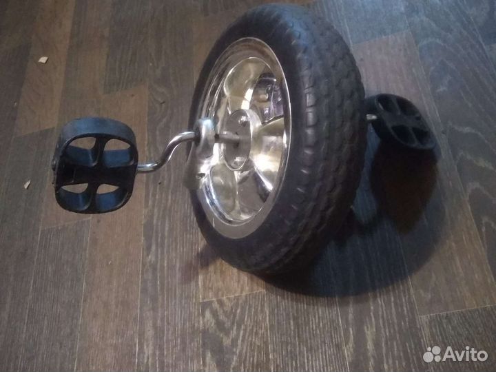 Колесо велосипеда трехколесного