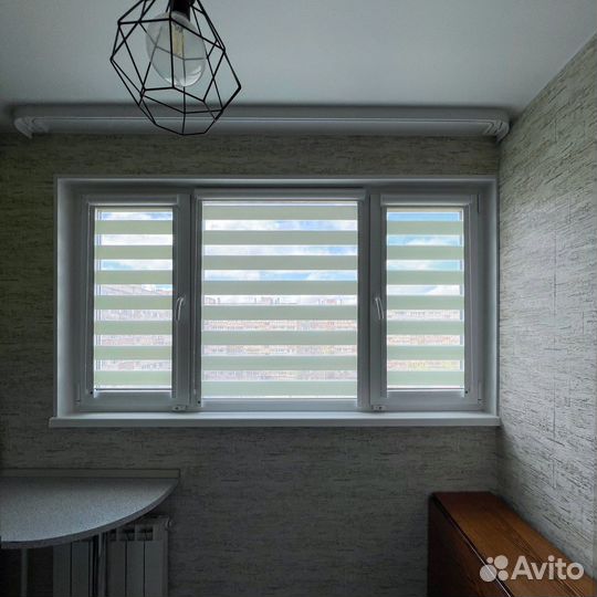 Рулонные шторы день ночь на заказ