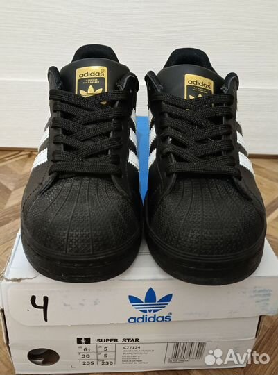 Кроссовки adidas superstar
