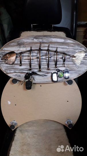 Ключница-вешалка (инсталляция)