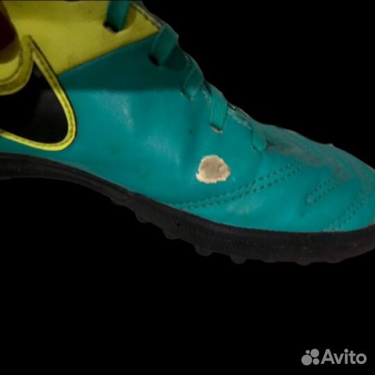 Кроссовки для футбола