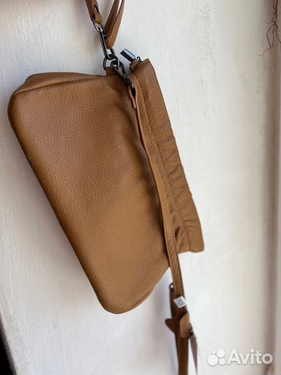 Продается сумка кроссбоди-клатч