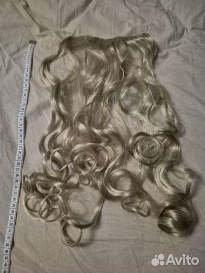 Искусственные волосы на заколках