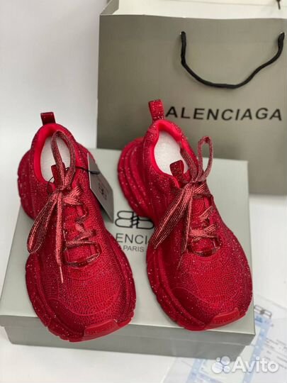 Кроссовки Balenciaga в стразах