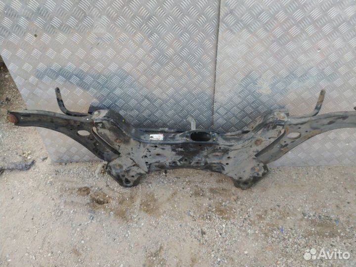 Подрамник передний Kia Rio 3 2015-2018