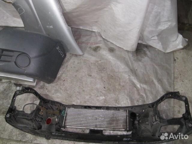 Панель передняя телевизор от Renault Trafic 2001