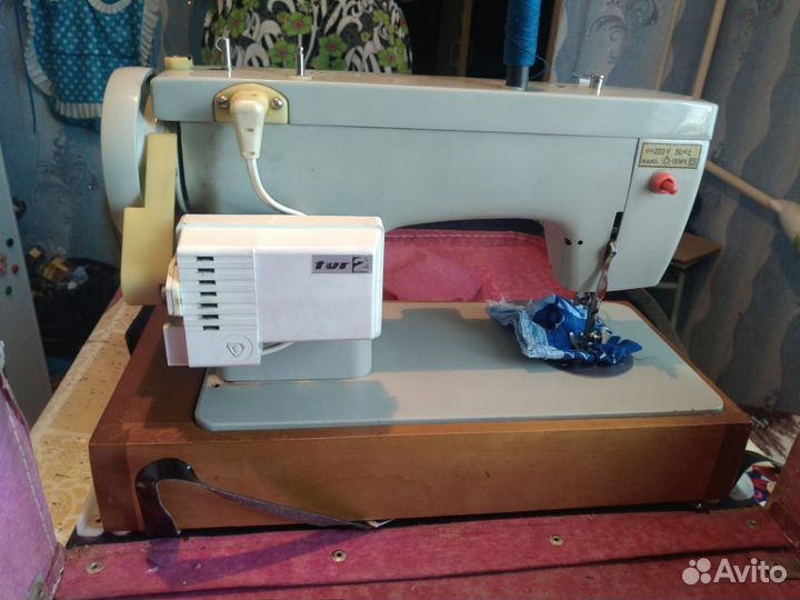 Швейная машинка 