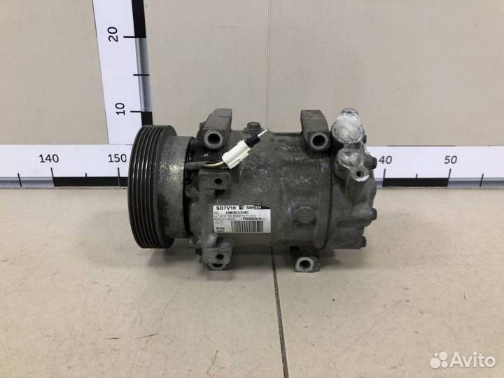 Компрессор системы кондиционирования Renault Logan