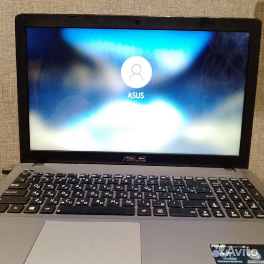 Ноутбук asus