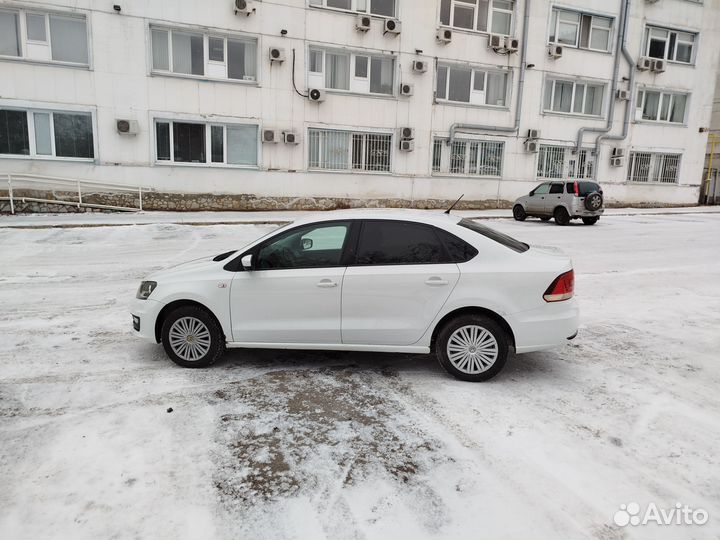 Volkswagen Polo 1.6 AT, 2015, 134 000 км