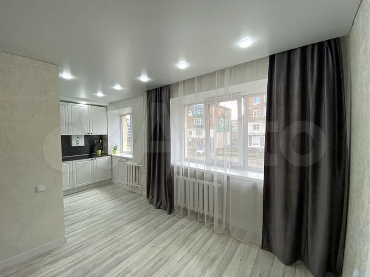 2-к. квартира, 42,5 м², 2/4 эт.