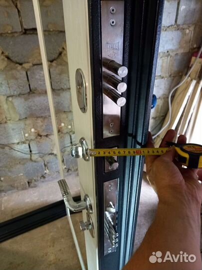Дверь входная железная с зеркалам (Новые)