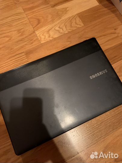 Samsung np300e5z