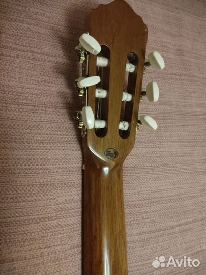 Гитара Flight (ель/красное дерево) обмен