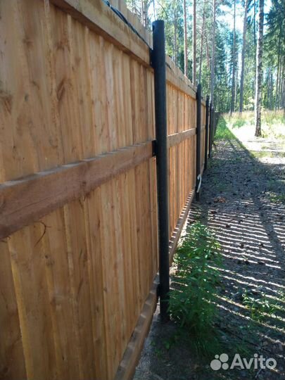 Забор на винтовых сваях