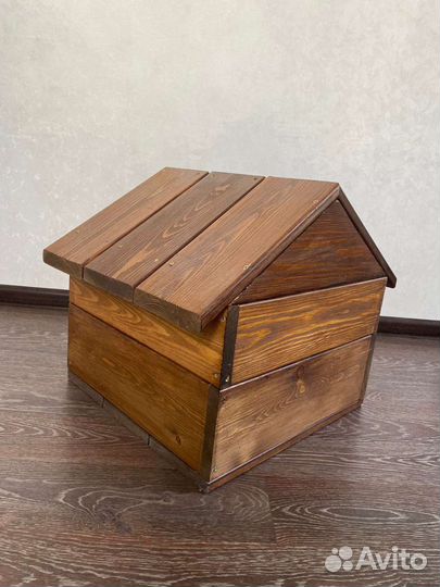 Домик для кошек и собак