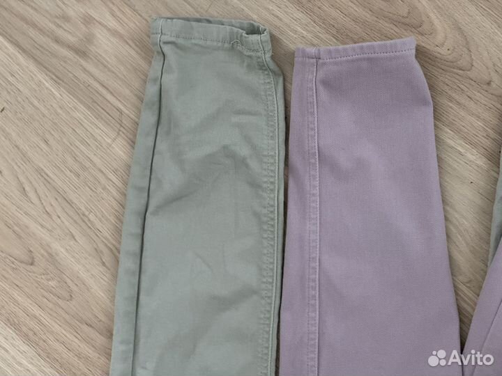 Две пары джинс