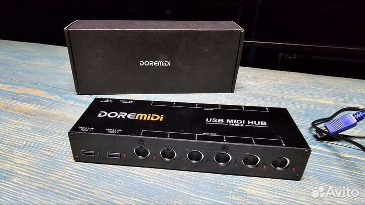 Midi HUB-8 box (HUB-8)doremidi