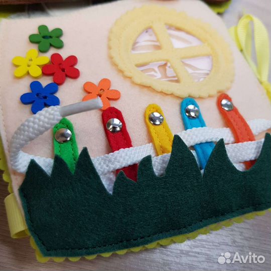 Развивающая книжка из фетра