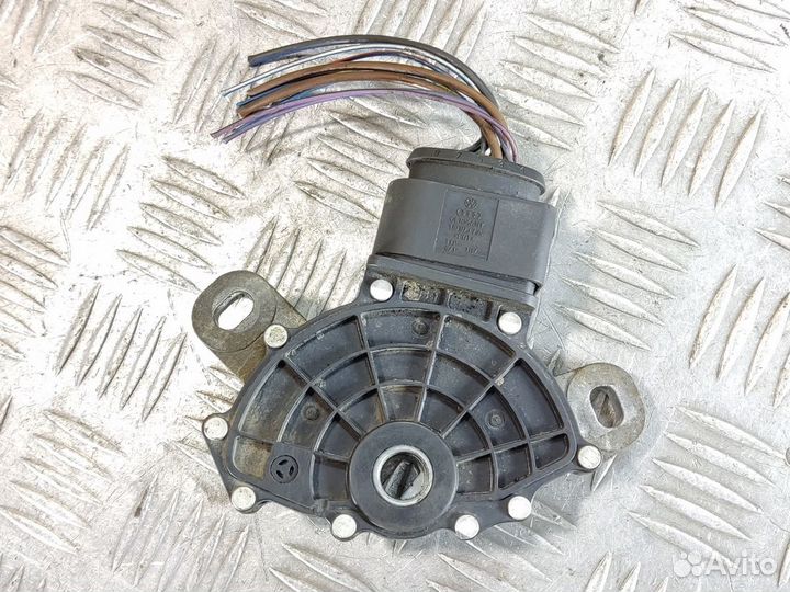 Селектор АКПП Skoda Octavia 2004 2013