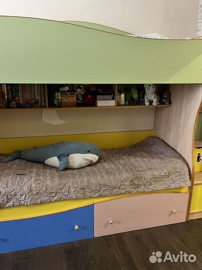 Двухъярусная кровать бу с матрасами