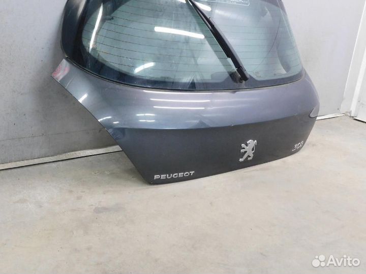 Дверь багажника Peugeot 308