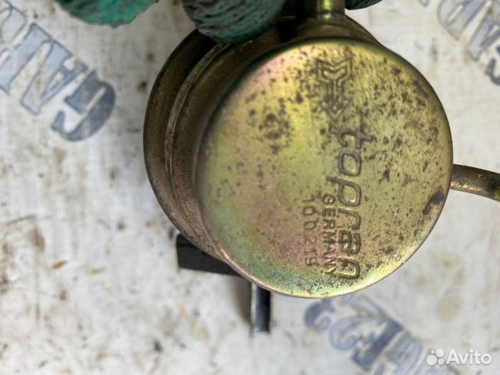 Насос топливный механический Audi 80