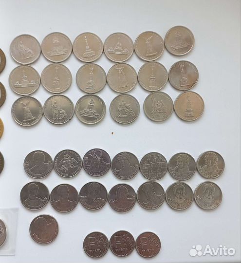 Наборы монет 2р- 47шт,5р-18шт,25р -7шт