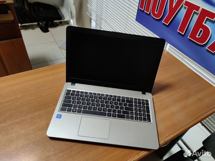 Ноутбук Asus бу /ssd / для игр / идеал