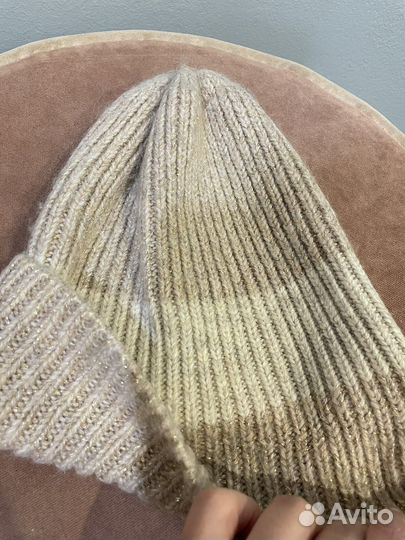 Шапка вязаная женская