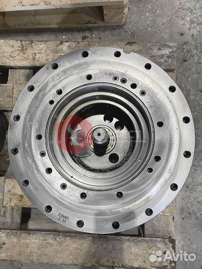 Редуктор хода Volvo EC140BLC