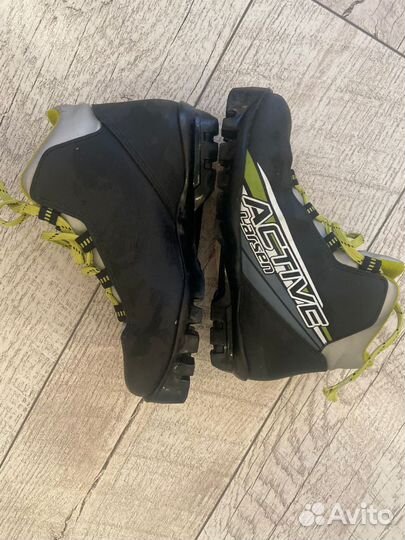 Лыжные ботинки