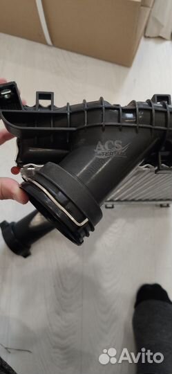 Интеркулер Touareg NF левый