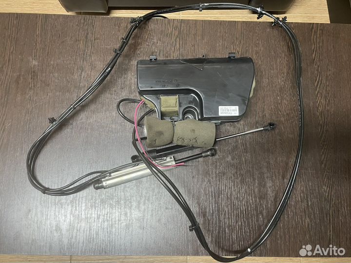 Механизм подъёма крышки багажника Mercedes W164