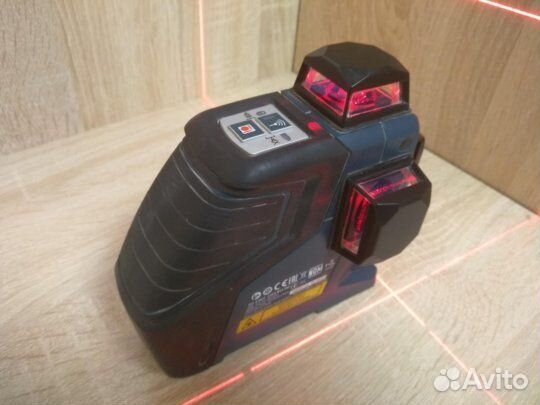 Лазерный уровень Bosch 3 80