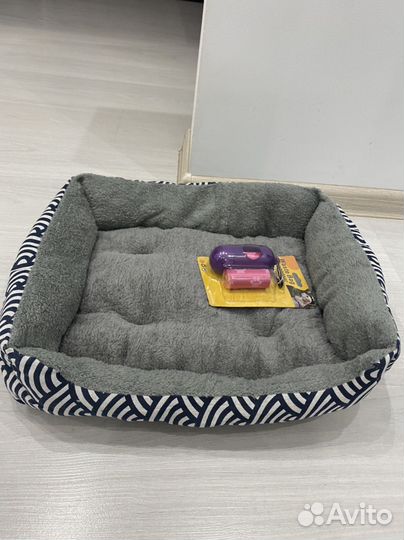 Лежанка для кошек и собак новая