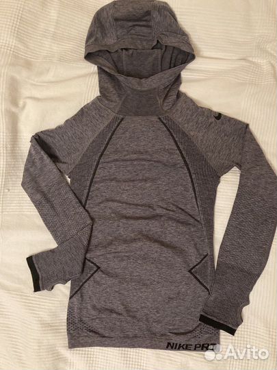 Рашгард Nike женский