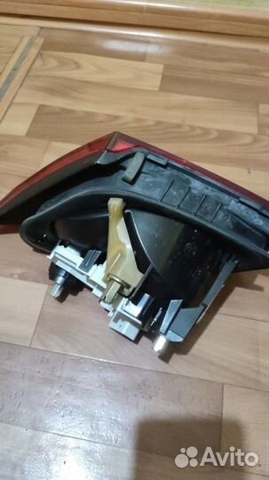 Фонарь в крышку багажника passat cc