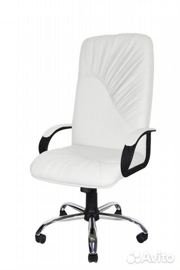 Офисное кресло