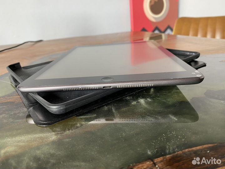 Apple iPad air 64gb графит +чехол/пленка