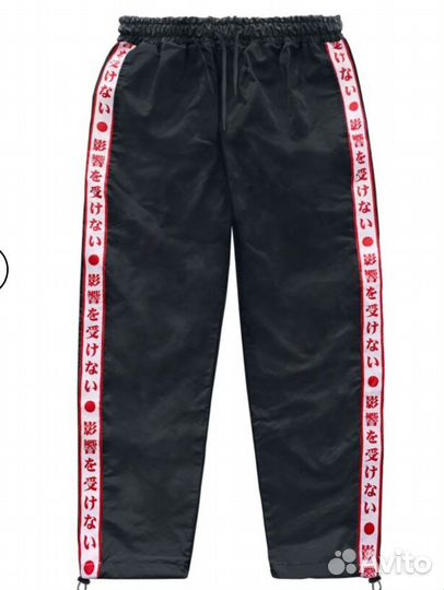 Штаны unnafected