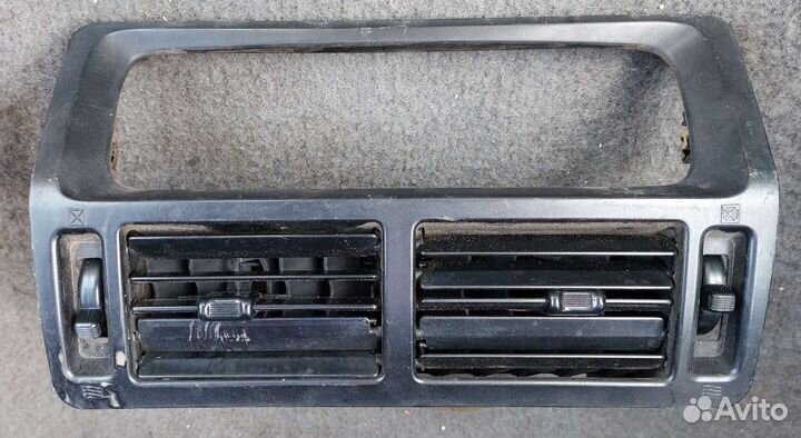 Центральный дефлектор Mitsubishi RVR 1го поколения