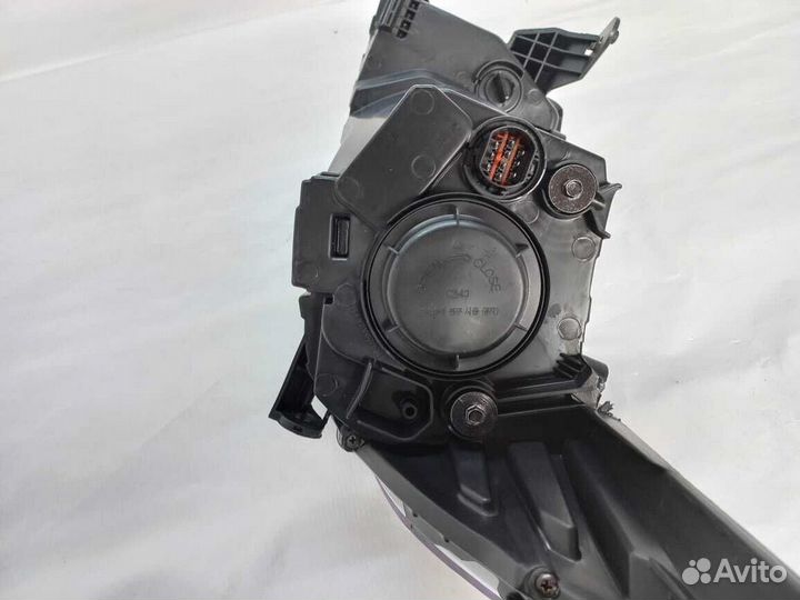 Фара передняя Kia Rio 3 правая