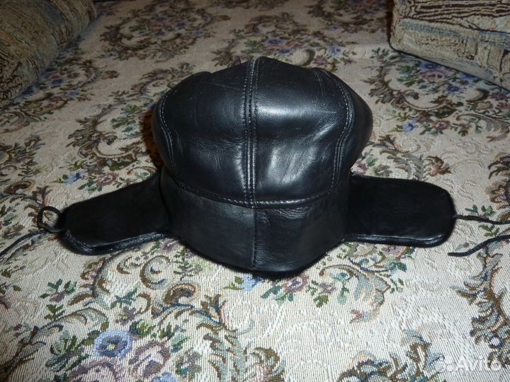 Кепка из натуральной кожи и меха нерпы