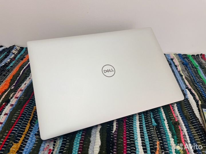 Dell xps 9570