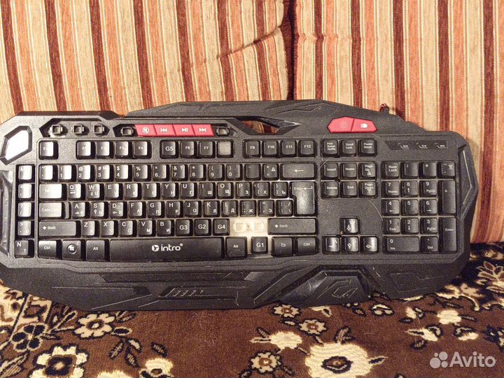 Клавиатура (полноразмерная)