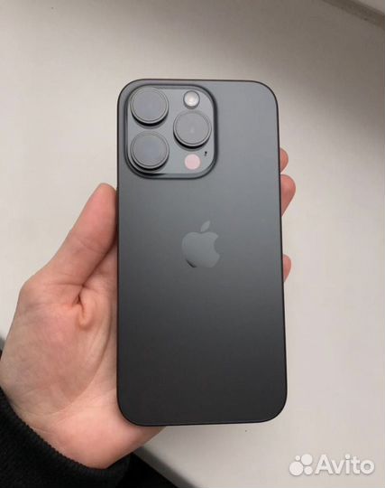 iPhone 15 Pro, 256 ГБ